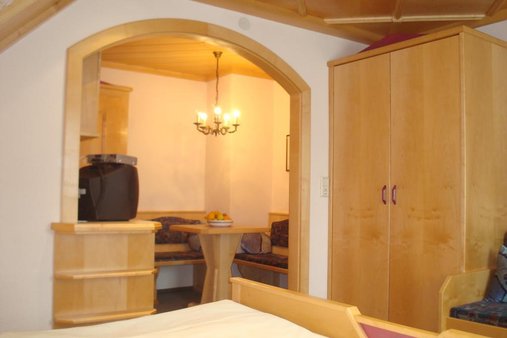 Gaestehaus Moser Ramingstein الغرفة الصورة
