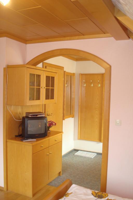 Gaestehaus Moser Ramingstein الغرفة الصورة